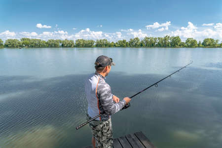 Discovering England’s Premier Carp Fishing Lakes: Destinations, Tips, and Local Insights