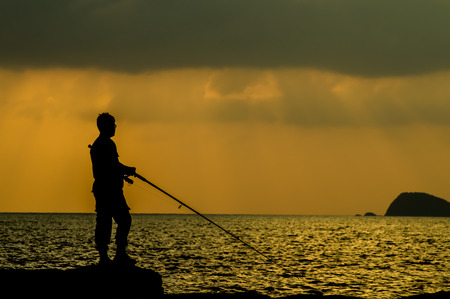 What to Pack for a Weekend Carp Fishing Break: British Angler’s Checklist
