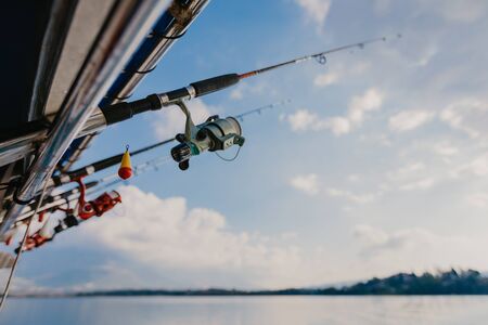 Surfcasting in the UK: Casting Techniques and Gear for Maximum Distance