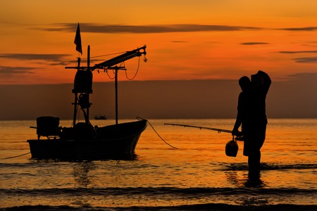Weather and Tides: Understanding UK Conditions for Safer Night Fishing